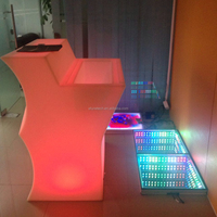 Nouvelle conception moderne de comptoir de bar portable d'extérieur en plastique avec télécommande RGB à changement de couleur, à motif ondulé, pour discothèque