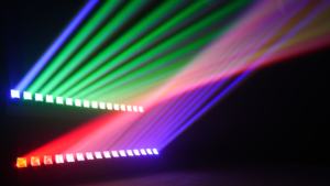 RGBWピクセルビームバー ズームLEDムービングヘッド ステージライト KTV ナイトクラブ 結婚式ショー用 - Product Image 5