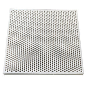 कस्टम हल्के वजन के गोल चौकोर छेद वाली छिद्रित पीपी और पीई प्लास्टिक शीट - Product Image 1