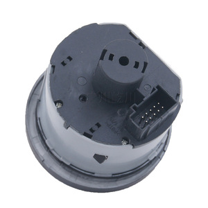 สวิตช์ควบคุมไฟหน้าและไฟตัดหมอก Volkswagen Skoda รุ่น 1Z0941431E สวิตช์อัตโนมัติ - Product Image 2