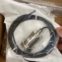 IME30-15BPSZW2S Original 1041032 Sensor Proximitas Induktif Ukuran Ulir M30 X 15 Jarak Penginderaan Pemicu 15 mm