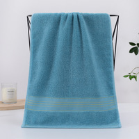 Ensemble de serviettes de toilette douces en coton 70% et polyester 30% avec logo brodé personnalisé de luxe