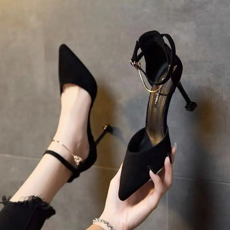 Moda yarım çizmeler düz pompa ayakkabı tokası kayış sandalet bayanlar Stiletto çin topuklu pompalar platformu seksi yüksek topuk kadın