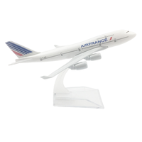 Avianca Airline 16cm Indonesa Airline Qatar Aircraft Singapore Airline PIA Avion moulé sous pression avec personnalisation