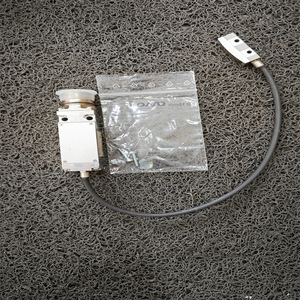 AMO Lesekopf WMK 2030S .08RIFA01-20-528-3.00-03S12-UJ Encoder-Kabel Original Importiert - Product Image 1