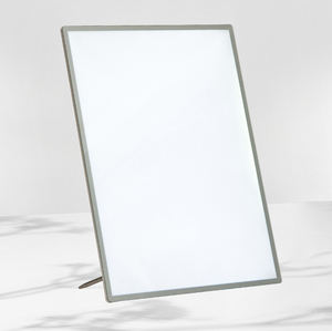 กล่องไฟ LED โฆษณาตั้งโต๊ะทรงสี่เหลี่ยมขนาด A3พร้อมกรอบกระจกนิรภัยใช้ในร่มสำหรับเมนูร้านอาหาร - Product Image 4