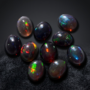 Opale noire naturelle de haute qualité, taille ovale 5x4mm, cabochon 0,23 carats, feu éthiopien, Iroc Sales pour la fabrication de bijoux - Product Image 3