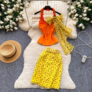 Summer 2 Piece Set for Women V-neck Top and Floral Printed Slim <b>Mesh</b> Ruffle <b>Skirts</b> Suit Clothing Wholesale - Product Image 1