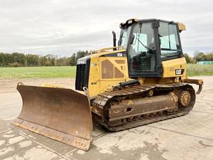 Excelente estado usado Caterpillar D5K Crawler Bulldozer Original CAT D5K Tractor sobre orugas en stock para la venta - Product Image 2