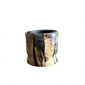 Quemador de Incienso Artesanal de Resina Epoxi Royal Dune Essence con Madera de Sándalo y Anís Estrellado, Decoración Árabe Hecha a Mano - Product Image 1