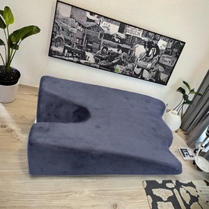 Coussin de <span class=keywords><strong>grossesse</strong></span> triangulaire premium en mousse à mémoire de forme pour soutien maternité, soulagement du dos et des jambes, avec housse amovible, pour siège auto - Product Image 3