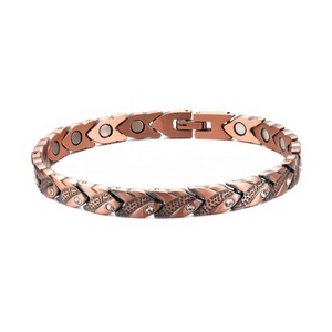 Bracciale Magnetico Terapeutico Antidolorifico in Acciaio Inossidabile Placcato Oro 18K Sottovuoto, Design a <span class=keywords><strong>Pesce</strong></span>, Lusso Leggero e alla Moda - Product Image 4