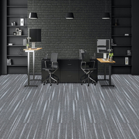 Tapis de sol modernes auto-adhésifs à boucles, épais, rembourrés, antidérapants, faciles à installer soi-même, ignifuges, doux, adaptés aux animaux domestiques, antimicrobiens