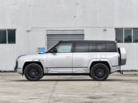 Yangwang U8 Édition Luxe, Véhicule Électrique (VE) 2026, sous BYD, Grande Autonomie 1205 km, Grand SUV Amphibie EREV, Véhicules à Énergie Nouvelle