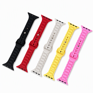 Apple Watch 46mm対応 スリムスリービーズ ナローウエスト ソフトで通気性のあるシリコンスポーツストラップ - Product Image 2