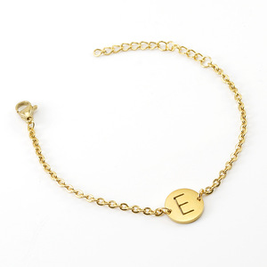 Pulsera de Acero de Titanio Europea y Americana, Diseño Simple y Elegante, Pulsera de Acero Inoxidable Chapada en Oro de 18K para Mujer - Product Image 1