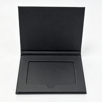 Boîtes cadeaux rigides magnétiques noires de luxe personnalisées pour cartes VIP et cartes de membre, boîtes d'emballage pour cartes-cadeaux