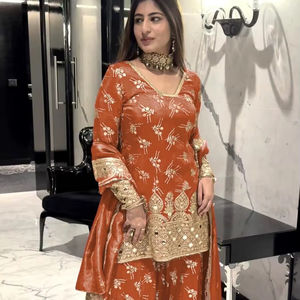 ด้ายไหมประกายออกแบบและเรียงตามลำดับด้วยกระจกจริงชารากับ dupatta สีส้ม - Product Image 1