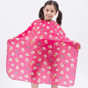 Capes de shampoing pour enfants à motif dessin animé, capes de coupe de cheveux imperméables pour salon de coiffure, capes de coiffage pour Halloween pour enfants - Product Image 1