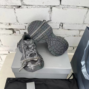 Nouvelles baskets LED épaisses de style sport inspirées des créateurs haut de gamme 3XL 2026 – Chaussures décontractées tendance pour hommes et femmes - Product Image 4