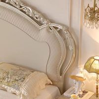 Mobilier européen de chambre à coucher en bois massif fait à la main lit classique de style européen lit royal doux au design de luxe