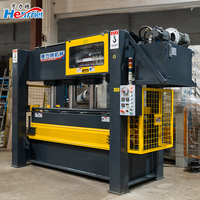 Presse à chaud 120T pour le laminage du bois, idéale pour les panneaux granulaires de meubles, les portes en bois, le bois multicouche et les panneaux alvéolaires en aluminium