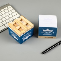 Blocs de notes personnalisés en papier, cubes mémo carrés, notes adhésives promotionnelles personnalisées sur palette en bois
