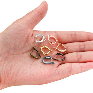 Accessoires de bijoux DIY : Crochets français à ressort, attaches en laiton en forme de U pour la création de bijoux - Product Image 4