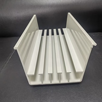 LANTAN Fabricant, exportation sur mesure, nouveau type de gouttière trapézoïdale pour la culture de plantes de fraises 145x100x120MM avec irrigation intégrée