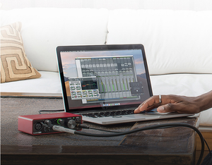 Venta caliente Focusrite Scarlett 2i2 3rd Gen profesional tarjeta de sonido estudio interfaz de audio para grabar - Product Image 2