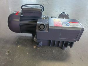 Klein Vermogen En Grote Zuigkracht 1hp Ce 0.75kw 3 Fase 380V 25m 3/H Droog Lopende Olie Verzegeld W1.025 Roterende Schoep Olie Vacuümpomp - Product Image 3