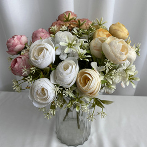 Ramo Artificial Suzume II, Combinación de Hortensias en Bolsa de Té de Seda, 31 cm, Decoración de Boda, Ramo de Mano - Product Image 2