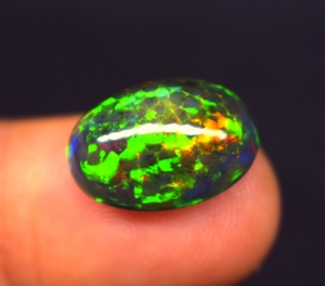 Opale naturelle multicolore de haute qualité, 6 carats, 16*11.5*6.9 mm, cabochon, pierre précieuse en vrac pour la fabrication de bijoux - Product Image 1