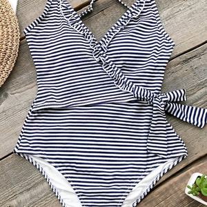 Bikini de una pieza con aros y logo frontal para mujer, tallas grandes, liso/estampado/tie-dye, venta al por mayor, OEM personalizado - Product Image 3