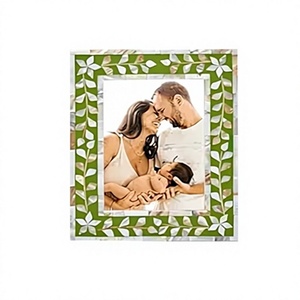 Marco de Fotos de Madera con Forma Personalizada, Hecho a Mano, Ecológico, con Cristales, Diseño Único - Product Image 1