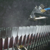 Ligne de revêtement automatique pour peinture sur plastique, métal, céramique, acier, verre rouge et bouteilles cosmétiques avec four de cuisson