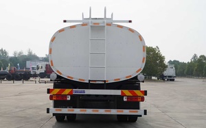 Camion-citerne à carburant et à huile FAW à transmission automatique 4X2 avec réservoir en acier inoxydable 5-10T GVW <5000L de capacité Neuf - Product Image 3