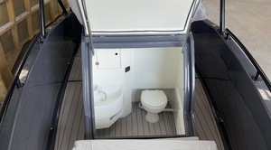 Barca da Pesca e Tempo Libero in Vetroresina Grigia Galaxy 23FT con Serbatoio Carburante, Serbatoio Acqua e Toilette, Realizzata a Mano - Bestseller - Product Image 2