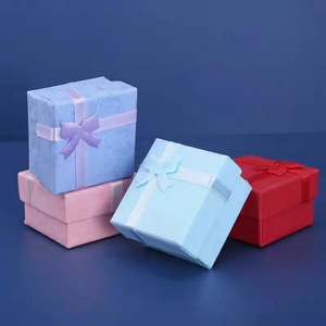 4*4*3cm Nouveau Designer Carré Bowknot Colorful Paper Elegant Wedding Rings Jewelry Box Gift Package - Product Image 3