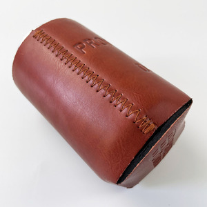 Giá thấp moq 100 tùy chỉnh phong cách của bạn bán buôn trống cách điện bia có thể giữ da có thể làm mát với Debossed Logo - Product Image 4