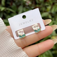 Boucles d'oreilles fleur goutte d'huile en forme de coeur en or 18 carats plaqué cuivre à la mode avec différents styles pour femmes, élégantes et rétro