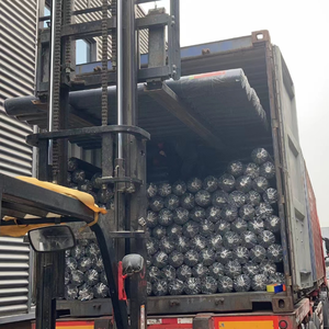 PP Couvre-sol Barrière contre les mauvaises herbes Tissus Tapis contre les mauvaises herbes Paysage Tissu <span class=keywords><strong>Géotextile</strong></span> Tissu dans Strawberry Garden - Product Image 2