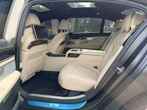 JX Auto para <span class=keywords><strong>BMW</strong></span> M760 Li, AUTO USADO, Sedán Ejecutivo de Lujo para Entradas de Gala y Dominación en la Autobahn, Potencia Inigualable - Product Image 5
