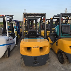 Used 3 Ton Diesel <b>Forklift</b> with 3000mm Lifting Height and Japan Original Engine for Warehouse and Logistics Operations - Product Image 1