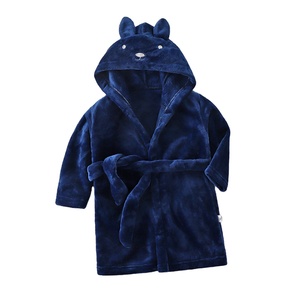 Lindo Pijama Infantil de Franela de Doble Cara para Otoño e Invierno, Bata de Baño para Niños, Gruesa, Cálida, de Manga Larga con Capucha - Product Image 1