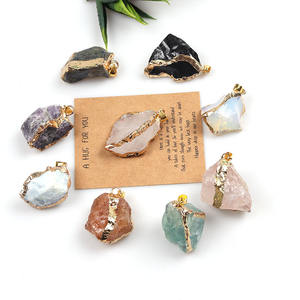 Cristallo naturale pietra grezza Fluorite lunetta ciondolo dorato irregolare ametista rosa quarzo ametista collana pendente non inclusa - Product Image 1