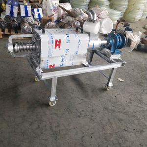 Máquina de prensado de tornillo de acero inoxidable para procesamiento de fertilizantes, ecológica, con motor, fabricada en Henan. - Product Image 4