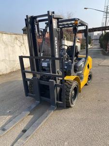 Montacargas Diésel de 3 Toneladas, Usado, Importado, FD30 Komatsu 4x4, Neumáticos Sólidos, para Terreno Accidentado, Uso en Restaurantes, de Dos Etapas - Product Image 5