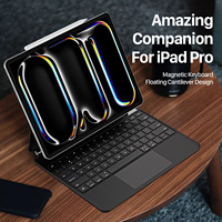 Clavier magnétique flottant pour iPad Pro 11 2025 avec touches rétroéclairées 7 couleurs à mécanisme ciseaux et pavé tactile multipoint