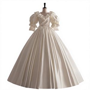Robe de mariée, de bal ou de soirée formelle en satin blanc ivoire, col en V, manches bouffantes, bordure à volants, appliques en cristal, silhouette moderne style <span class=keywords><strong>plage</strong></span> - Product Image 1